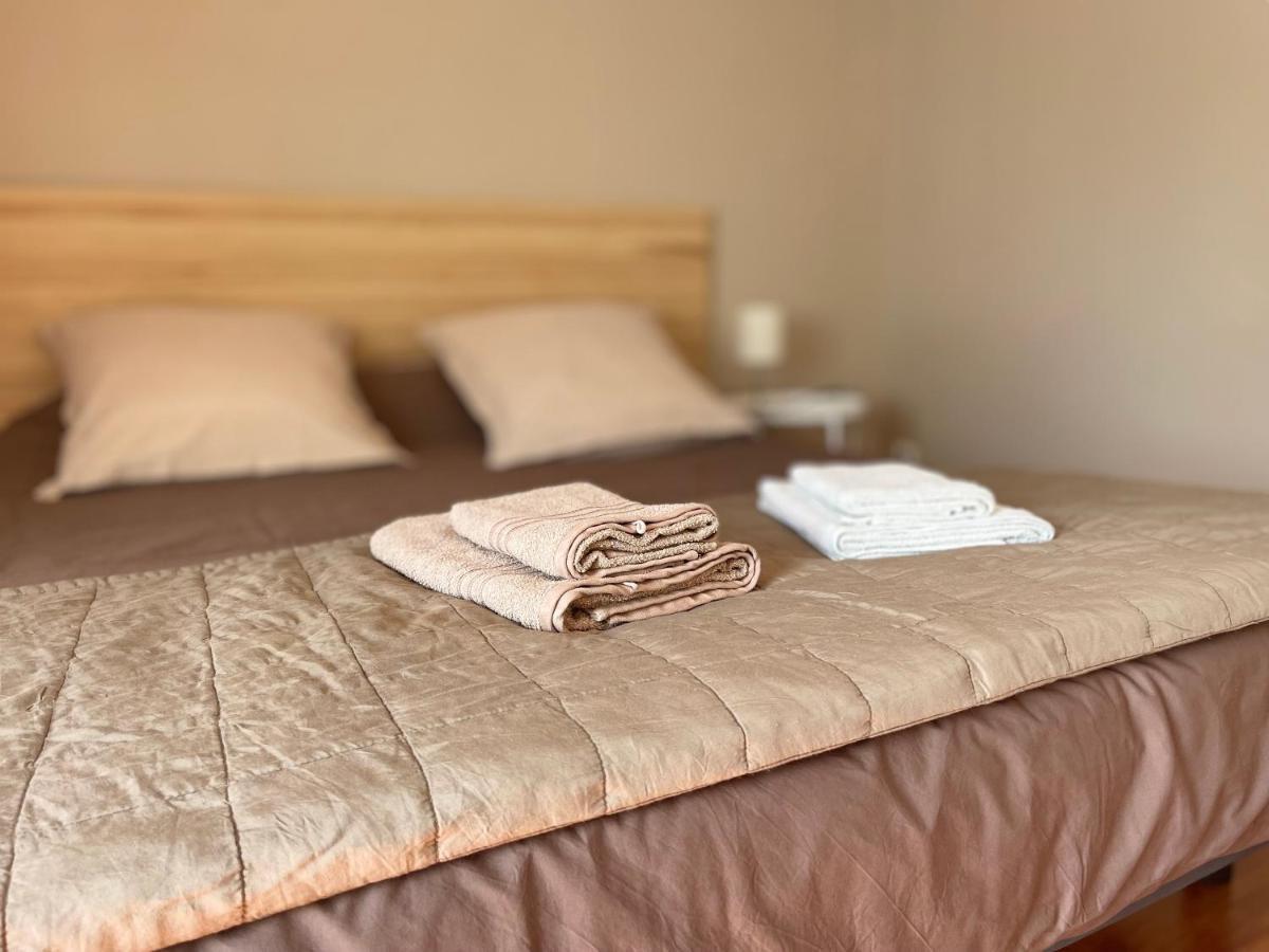 Au Perchoir Apartment Caunes-Minervois Bagian luar foto